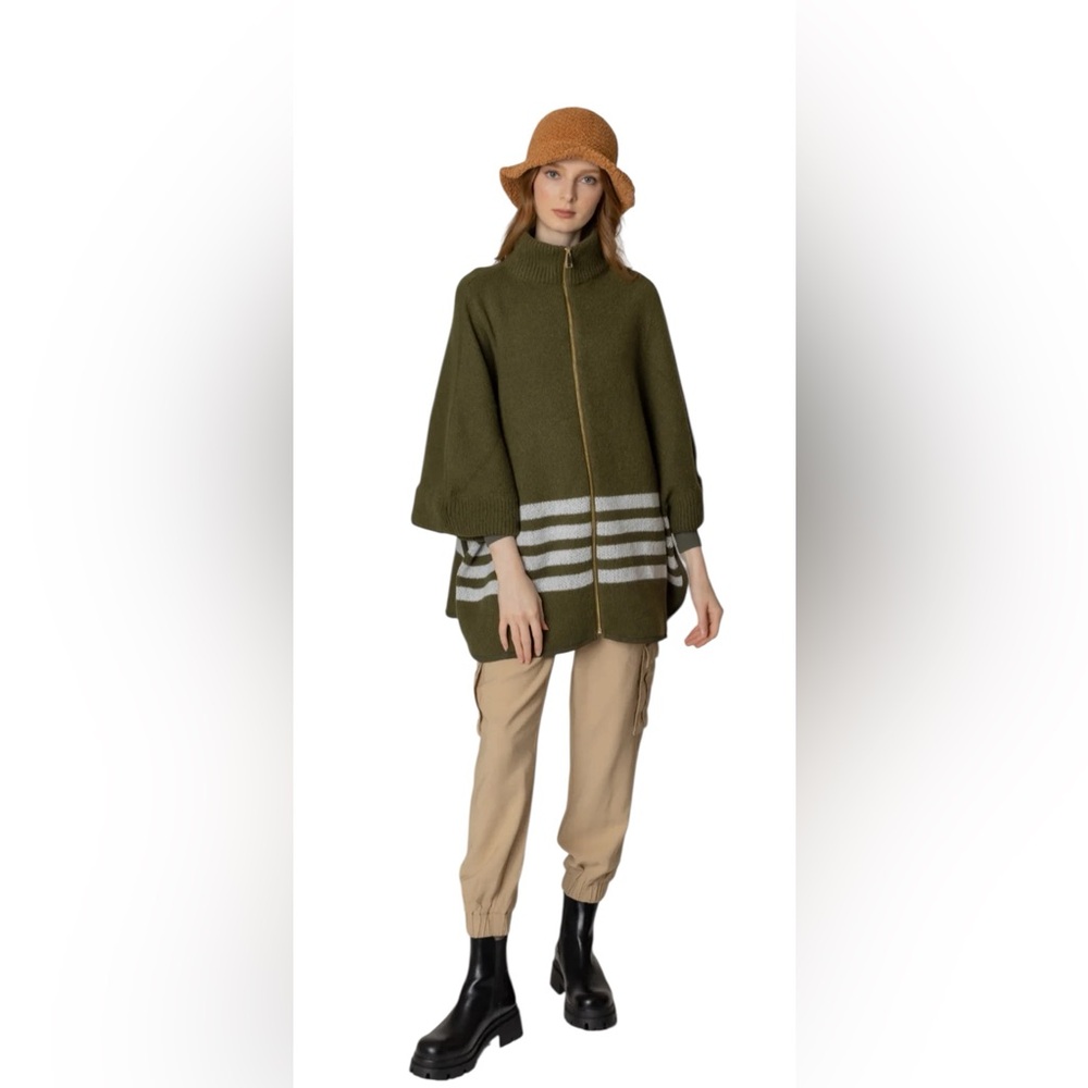Womenβs Do Everything In Love Teddy Bucket Hatβ Cute Fuzzy Y2K Tan OS